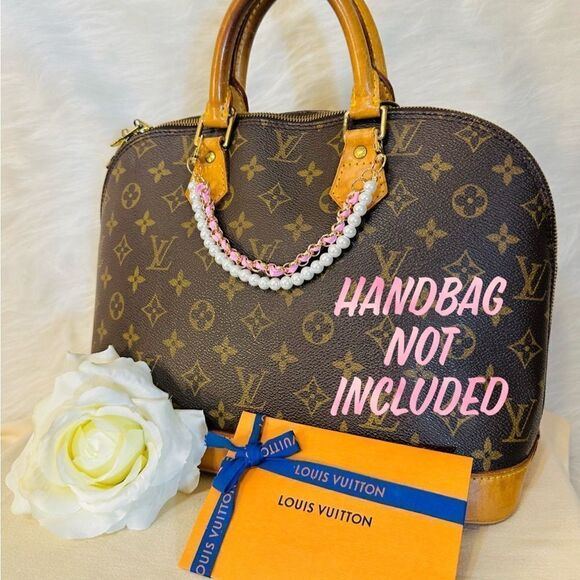 Decorative Accesories - Picture 2 of 3